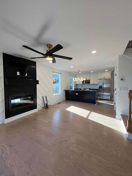 Building Photo - 1212 Frankie Aly