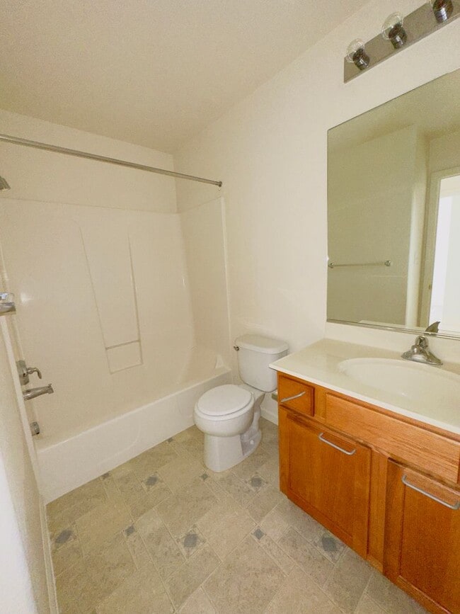 Building Photo - 1603 Laverder Dr