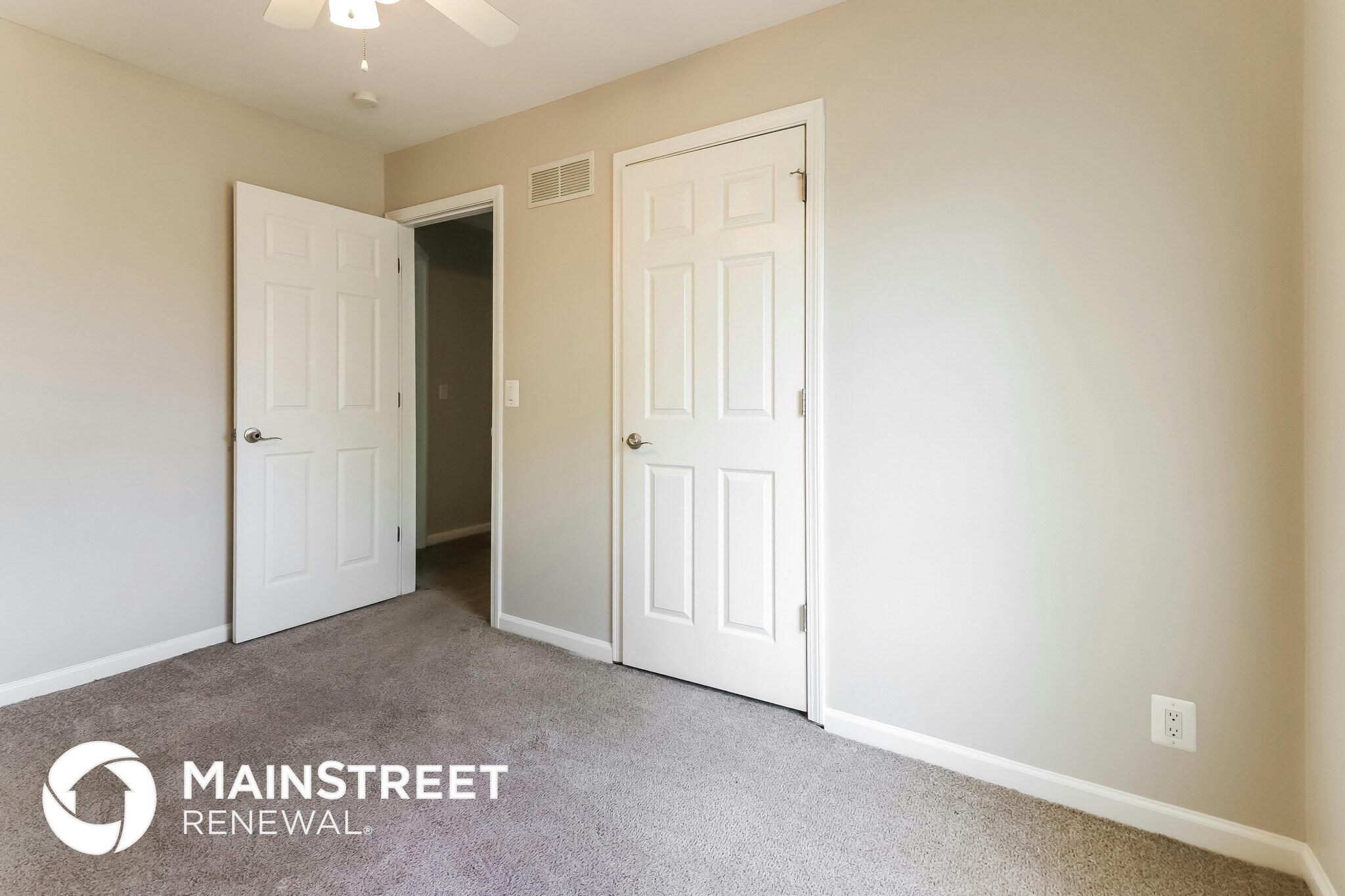 Building Photo - 522 Valle Dr