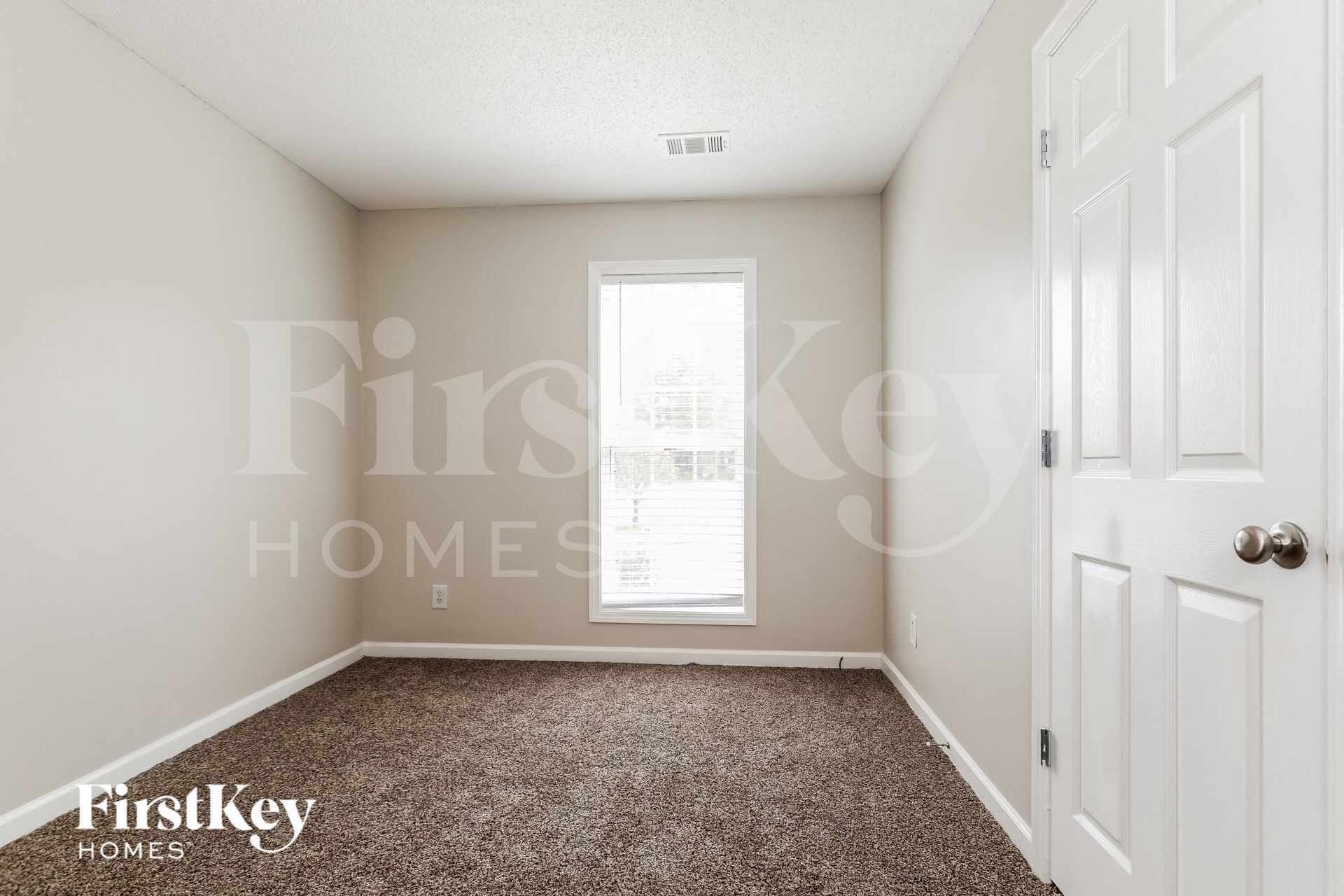 Building Photo - 305 Carly Ct