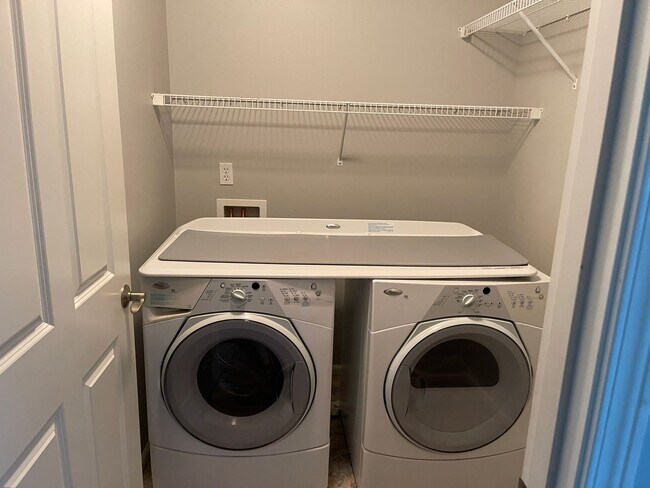 Building Photo - 4bd 2.5 bath in Crosswater Neighborhood