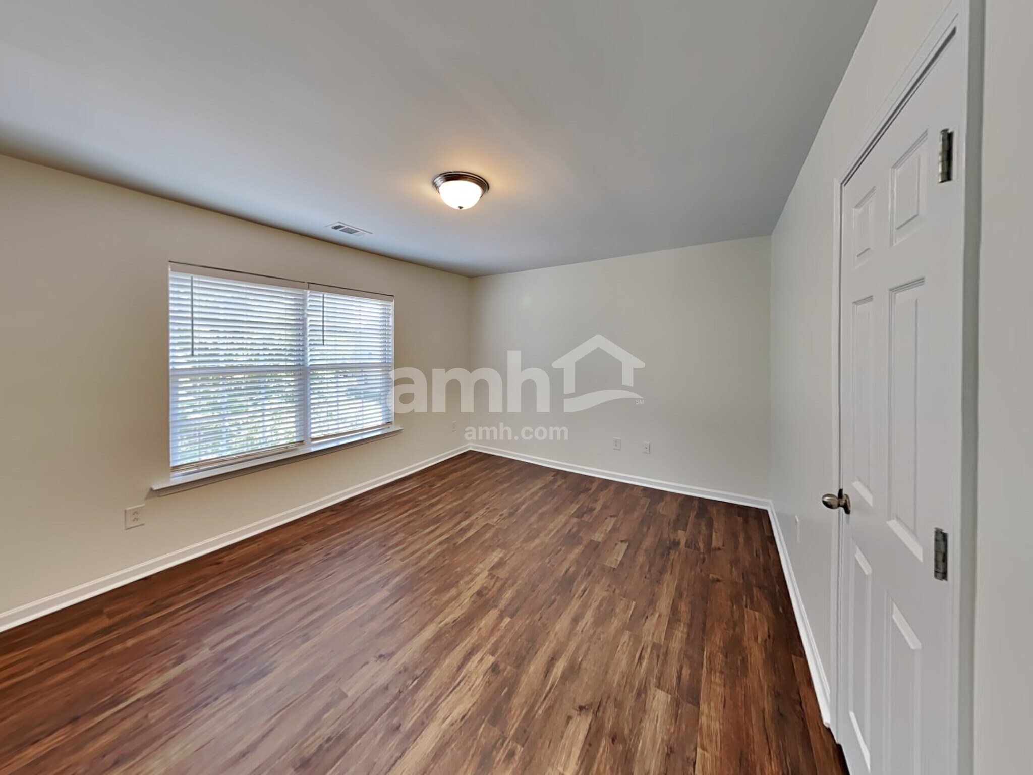 Building Photo - 9640 Turning Wheel Dr