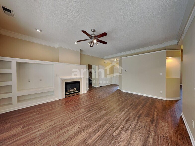 Building Photo - 14036 McGloughlin Way Ct