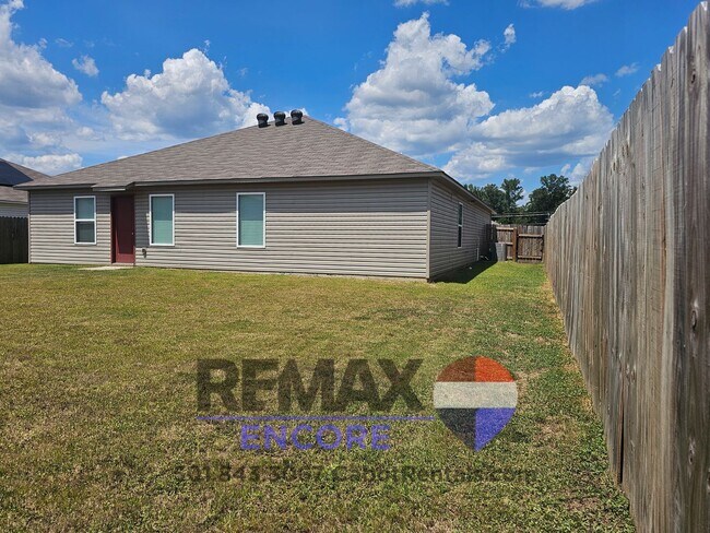 Building Photo - 65 Swayze Rhys Ln