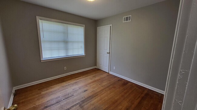 Building Photo - 4697 Grecco Dr
