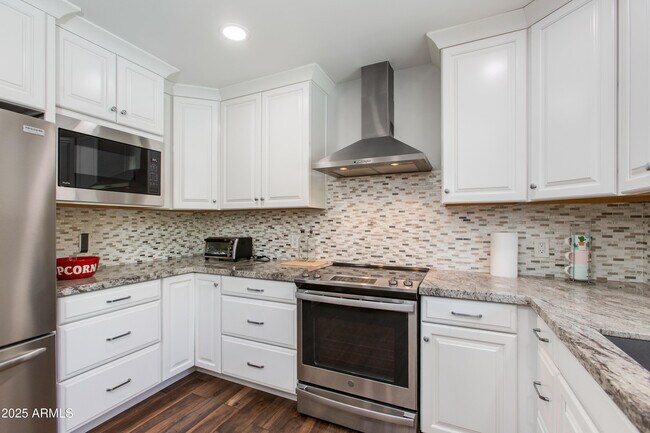 Building Photo - 4521 N 35th St
