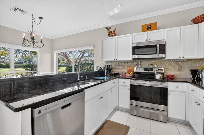 Building Photo - Boca Pointe in Boca Raton. Golf Villa 4 Bed-2.5 Bath | Pet Friendly