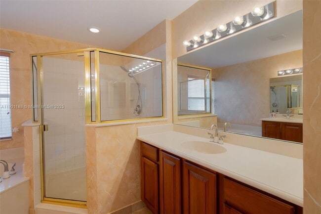 Building Photo - 9065 Silver Glen Way