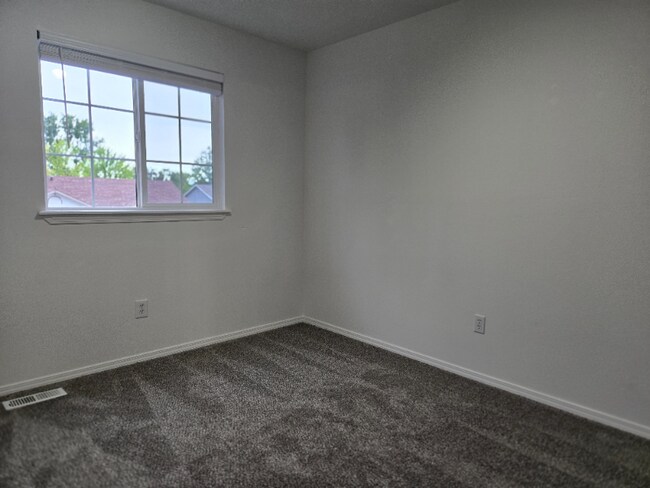 Building Photo - 4209 E Lanager Ct