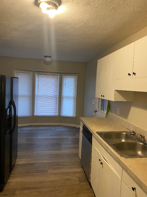 Building Photo - 6809 Kingsgate Dr