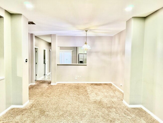 Building Photo - 2452 Daybreak Ct