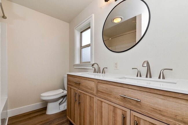 Building Photo - 3 Bedroom 1 Bathroom home in the North End