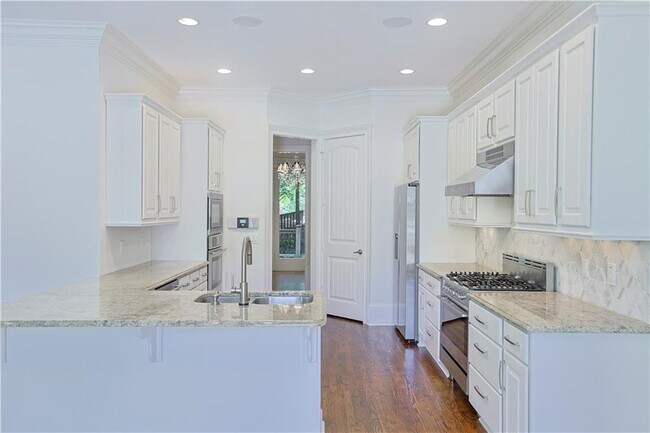 Building Photo - 1296 Lenox Park Blvd NE