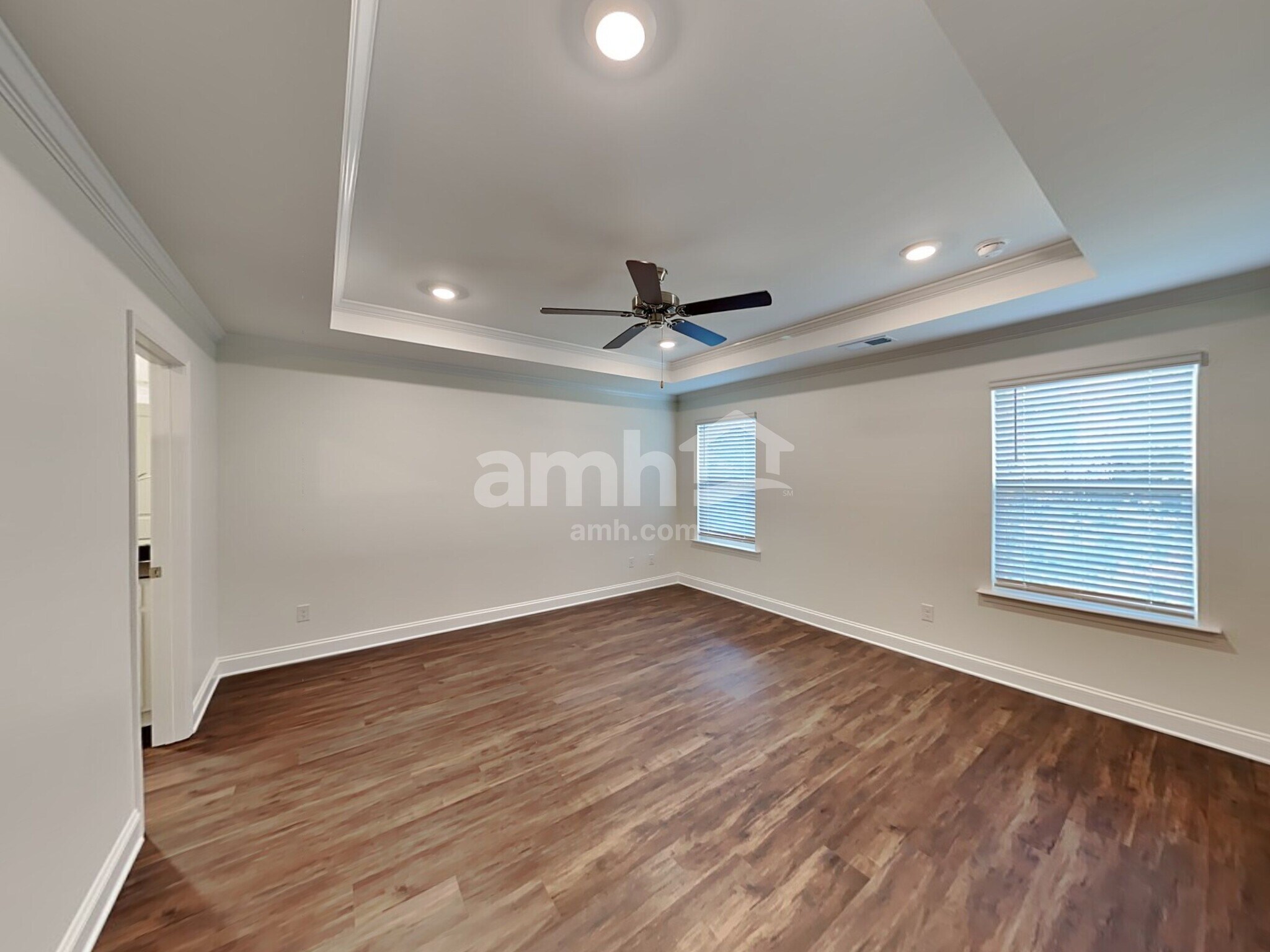 Building Photo - 559 Rivermist Dr