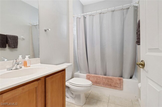 Building Photo - 6773 Southern Oak Ct