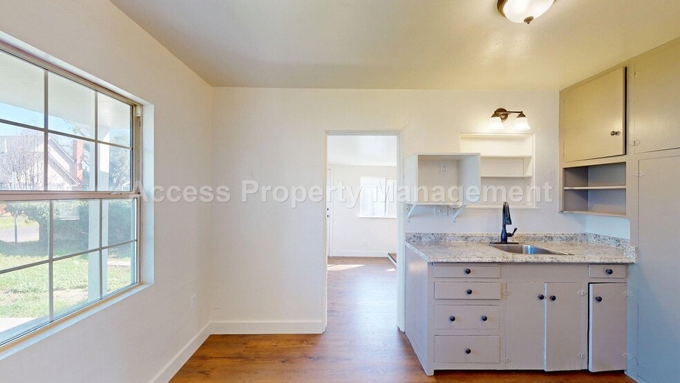 Building Photo - 124 Walden St