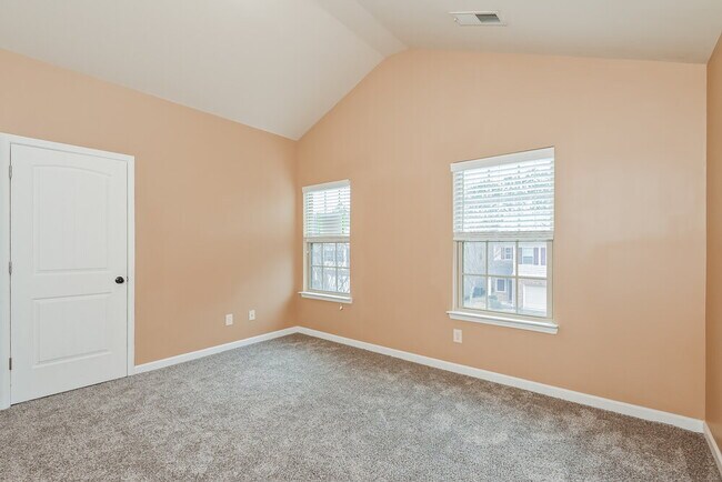 Building Photo - 2325 Morgan Farm Dr