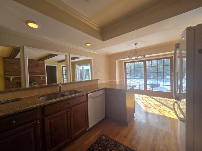 Building Photo - 33811 Hunters Pointe Rd