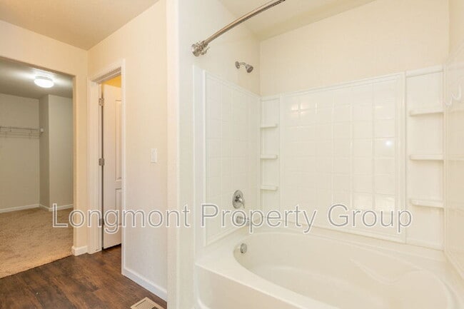 Building Photo - 1518 Sepia Ave