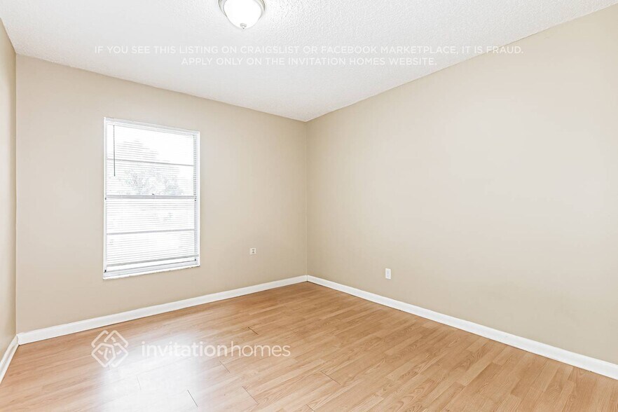 Building Photo - 808 Black Knight Dr