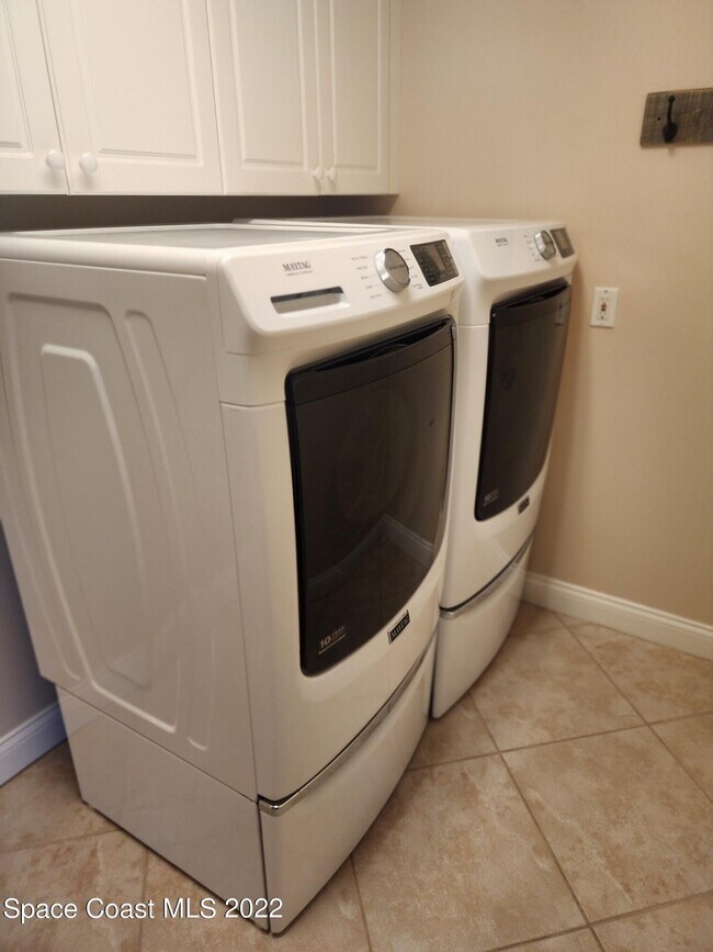 Building Photo - 703 Solana Shores Dr