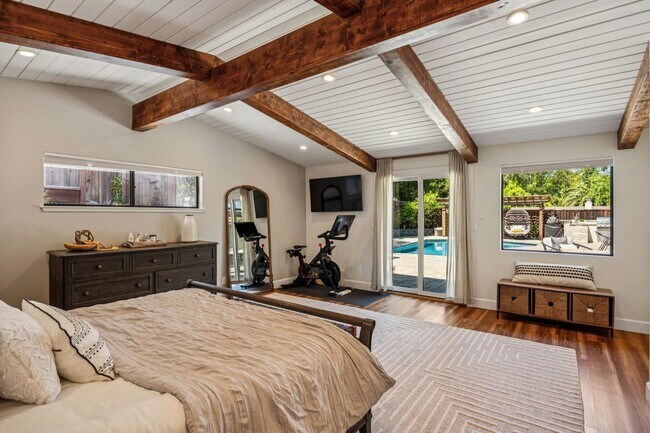 Building Photo - Luxury Single-Level Westside Alamo Home with Saltwater Pool, Spa & Outdoor Kitchen