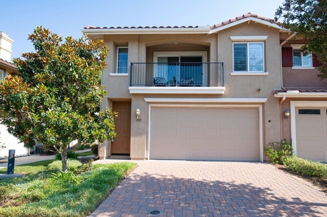 Primary Photo - Homes Management - 2 Bed, 2 Bath Townhouse...