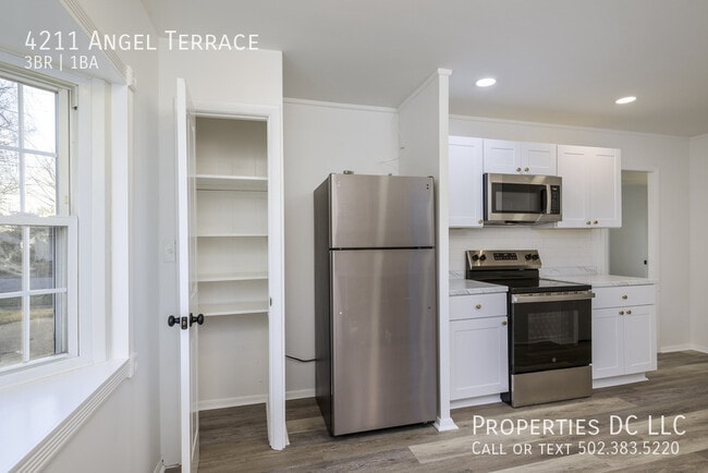 Building Photo - 4211 Angel Terrace