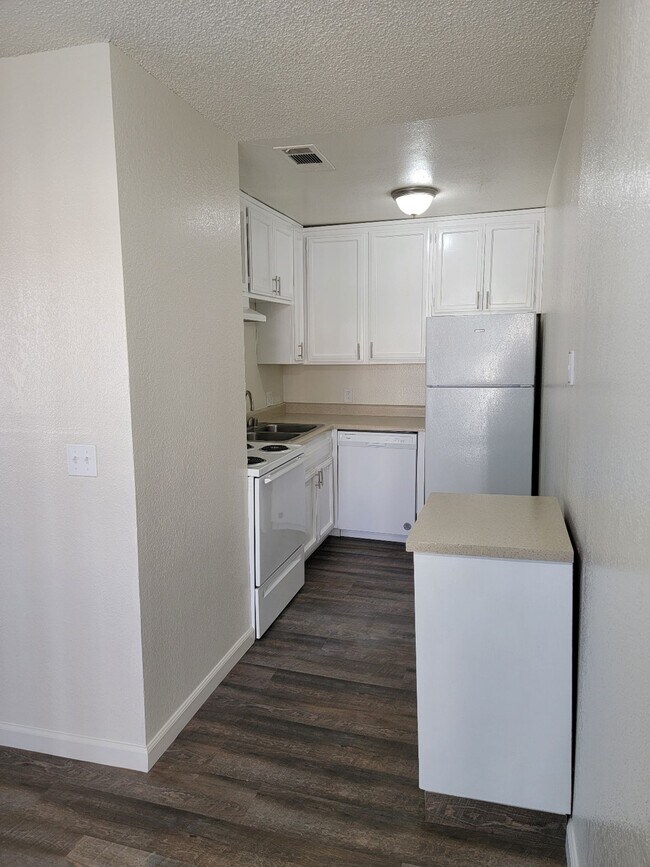 Floorplan - Sunburst Apartments