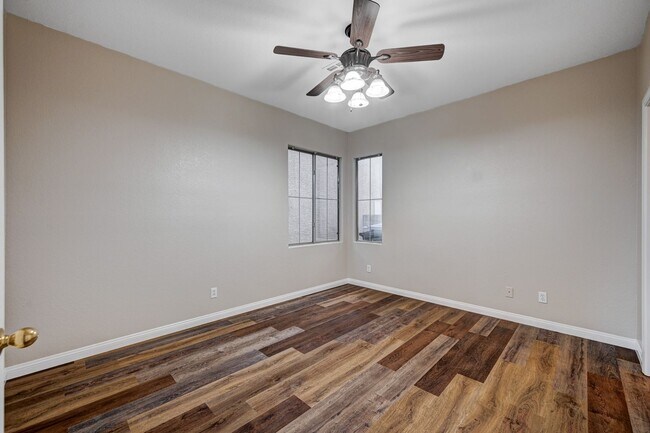 Building Photo - Three Bedroom Home in Spring Mountain Ranch