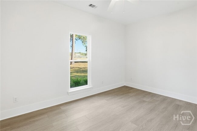 Building Photo - 309 Honey Ridge Rd