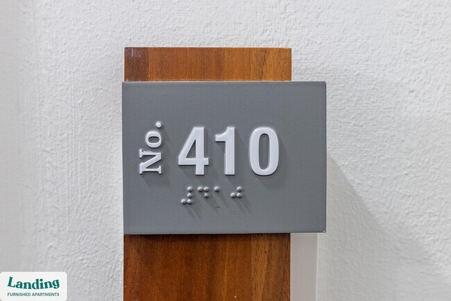 Building Photo - 275 Winchester Ave