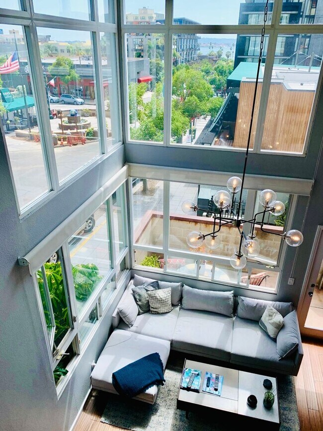 Building Photo - Live in Little Italy! 2BD/2BA Condo Available Now! ~ Partially Furnished! $4,550/month