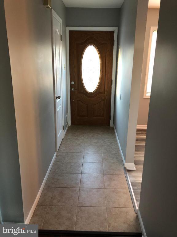 Building Photo - 1240 Pine Grove St