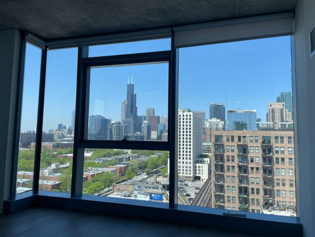 Building Photo - 1402 S Wabash Ave