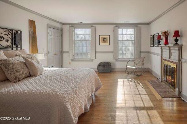 Building Photo - 147 Rock City Rd