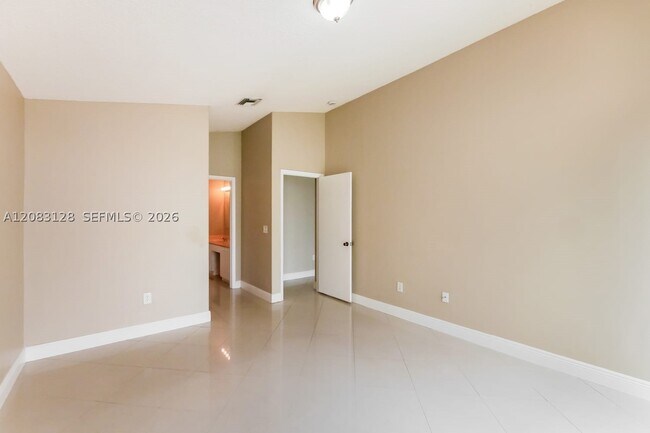 Building Photo - 1544 NW 158th Ave
