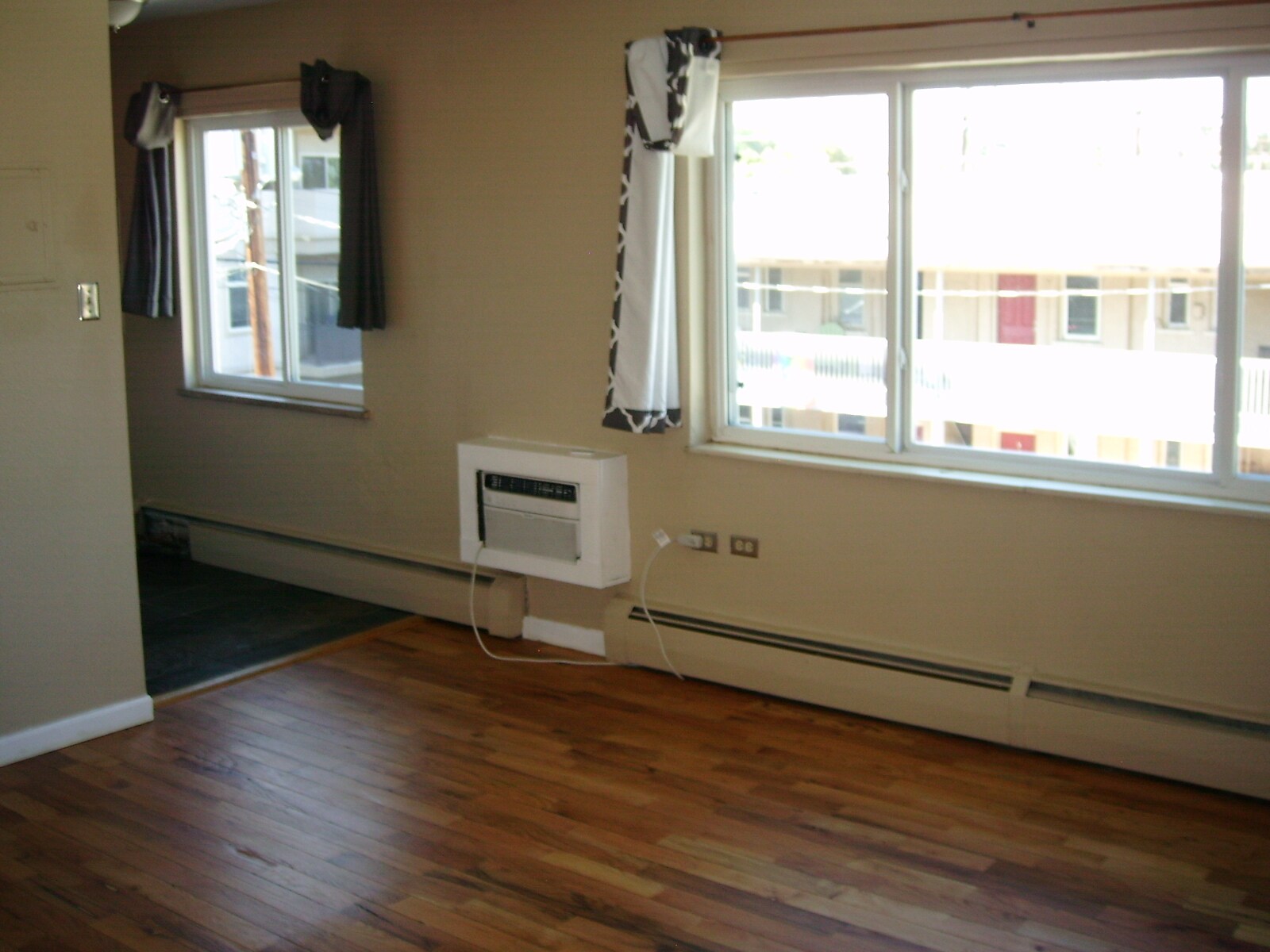 Building Photo - 1269 N Marion St