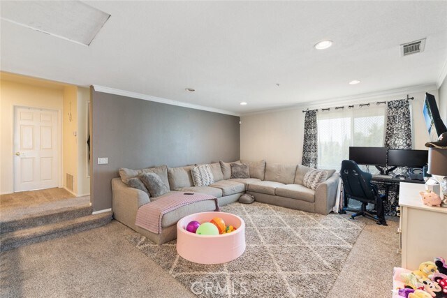 Building Photo - 15736 Home Ct