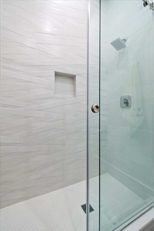 Building Photo - 2313 Golf Brook Dr