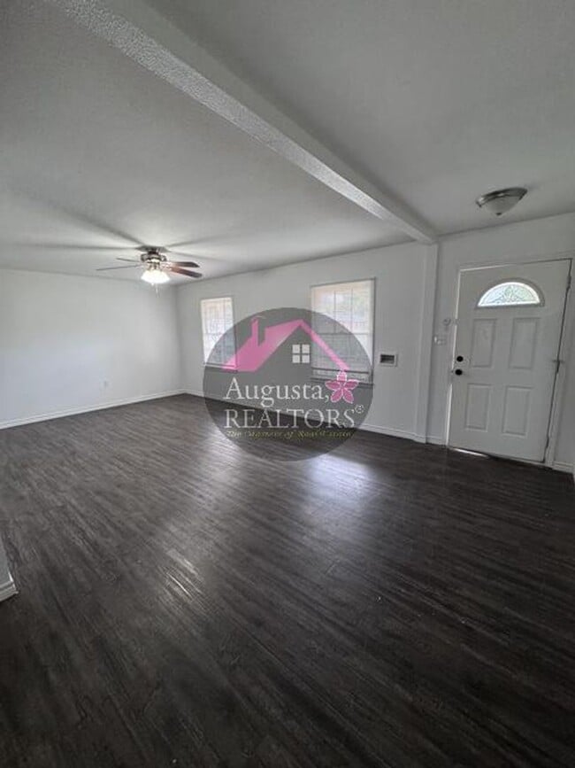 Building Photo - 2626 Garfield Ave