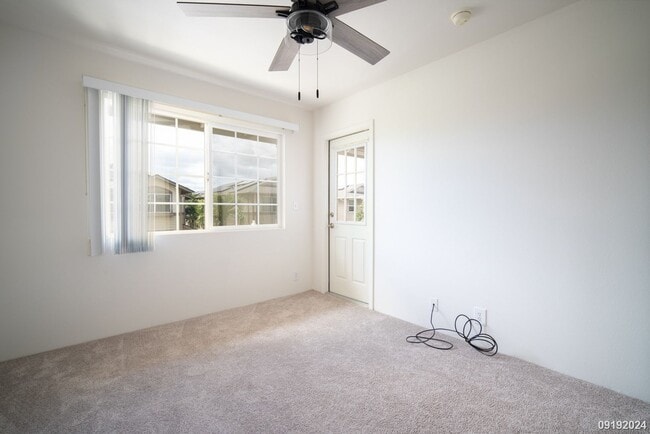 Building Photo - 4 br/2.5 ba Ewa Gentry Tuscany II, Schedul...