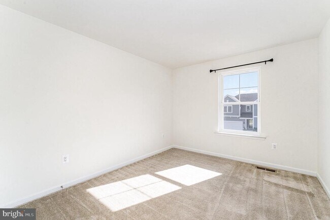 Building Photo - 10407 Spotswood Dr