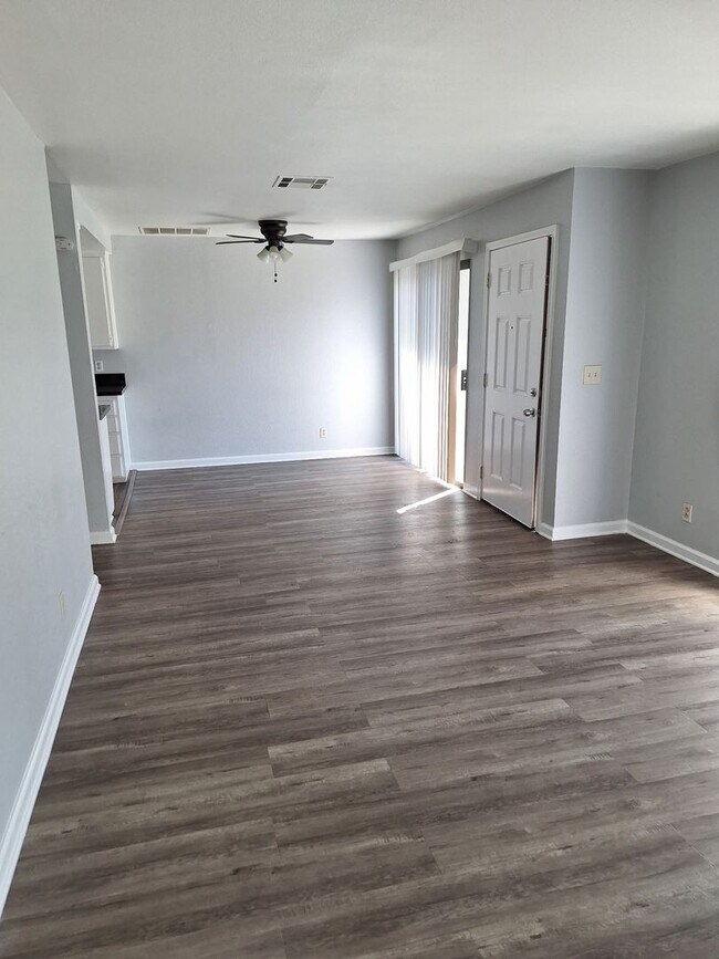 Building Photo - Move in Special ** $500 of the 1st month's...