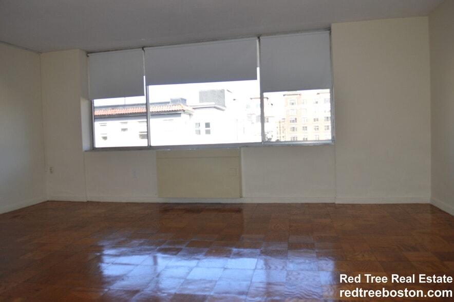 Building Photo - 101 Monmouth St