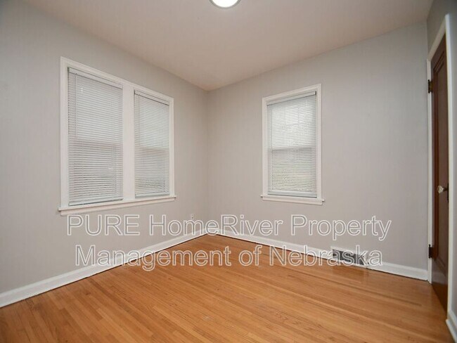 Building Photo - 2108 S 46th St