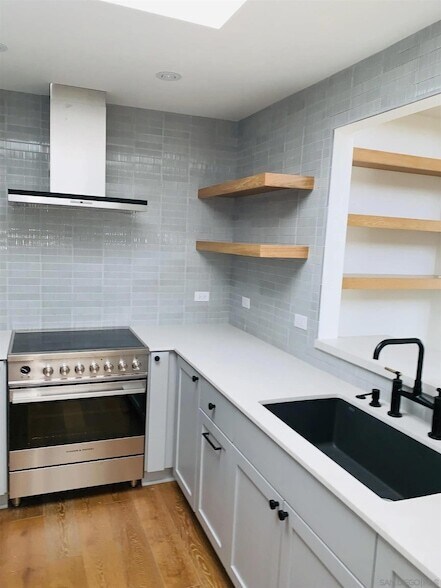 Building Photo - 303 Coast S Blvd