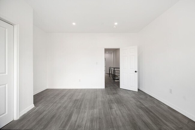 Building Photo - 2844 N 24th St