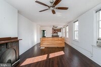 Building Photo - 1801 N Mascher St