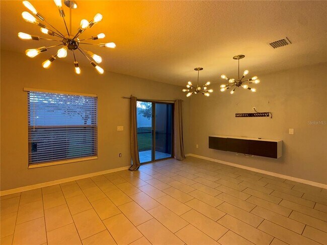 Building Photo - 1031 Flowing Tide Dr
